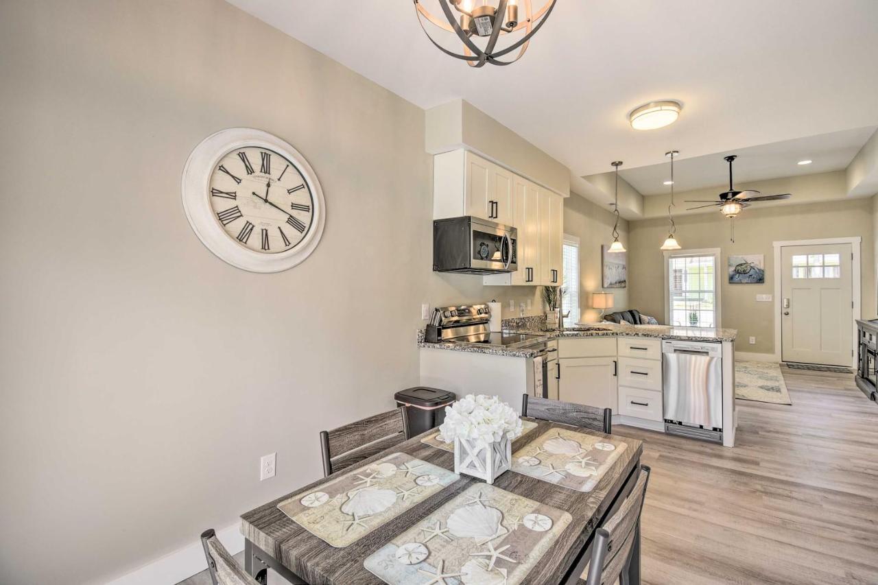 Ocean Isle Beach Home With Shared Lanai And Grill Exteriör bild