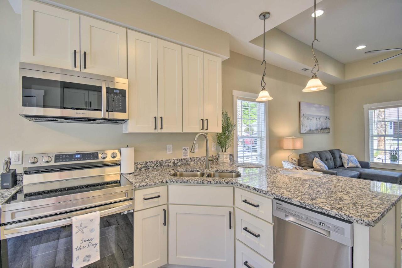 Ocean Isle Beach Home With Shared Lanai And Grill Exteriör bild