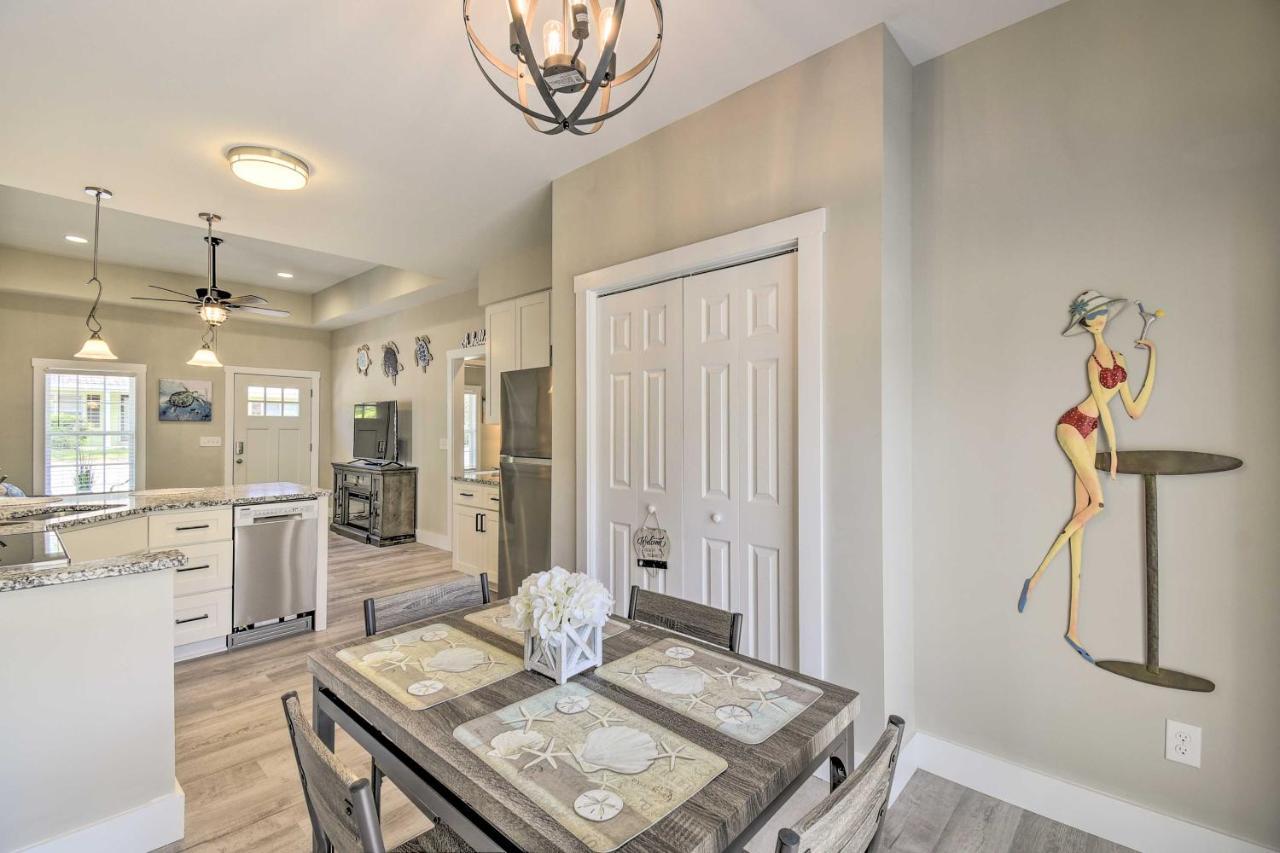 Ocean Isle Beach Home With Shared Lanai And Grill Exteriör bild